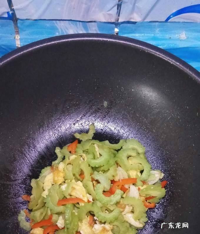 怎样做美味的家常版苦瓜炒蛋
