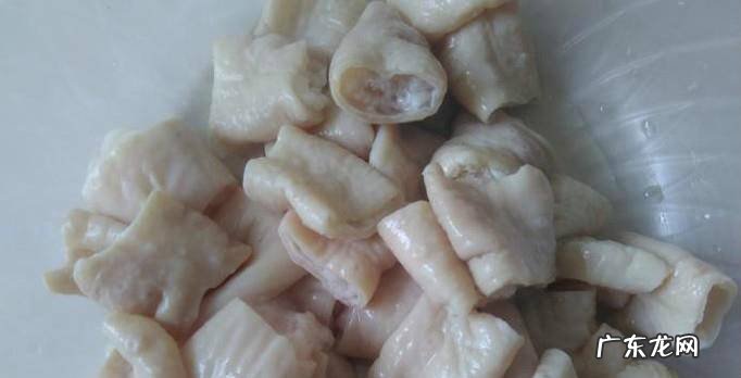 榄角爆大肠的做法