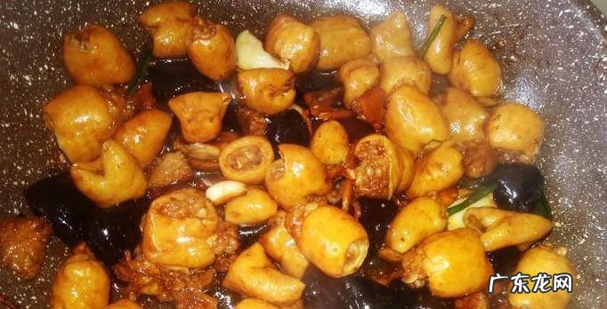 榄角爆大肠的做法