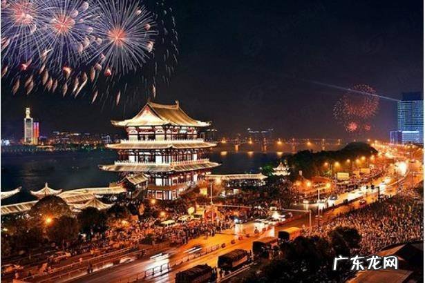 长沙旅游必去景点推荐:橘子洲,岳麓书院等