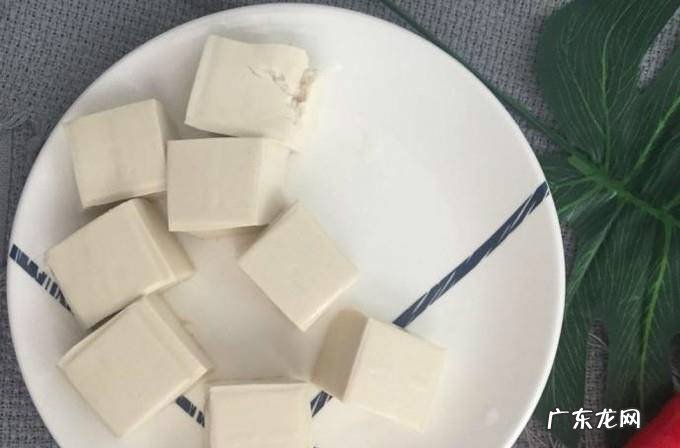 如何做凉拌皮蛋豆腐好吃