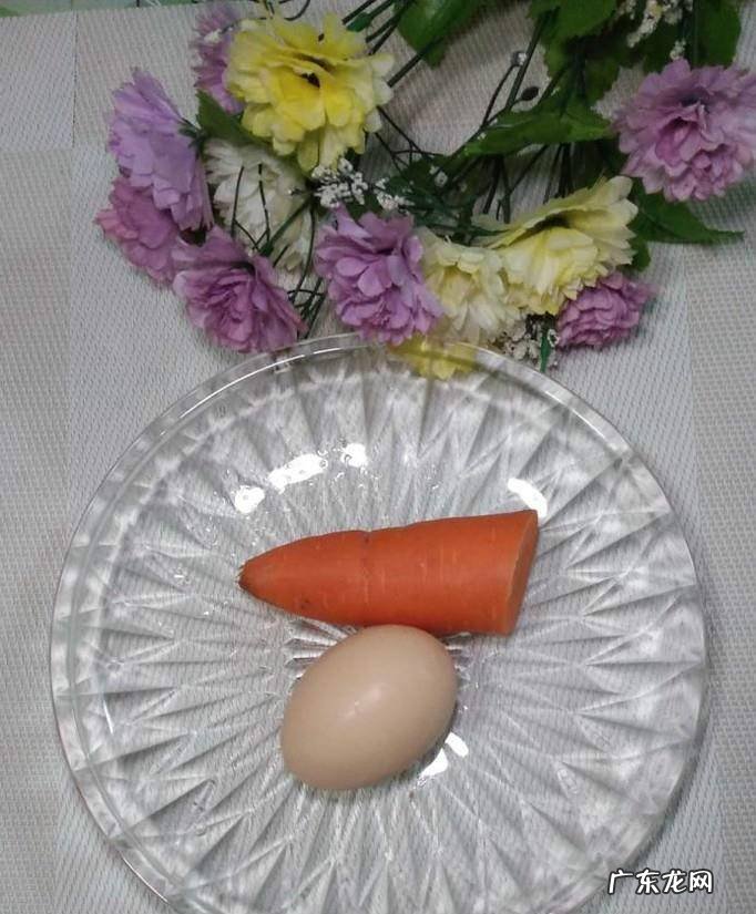 怎样做美味的苦瓜胡萝卜鸡蛋煎饼