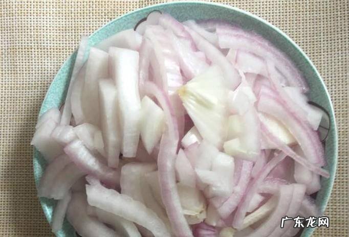 如何做洋葱炒肉好吃