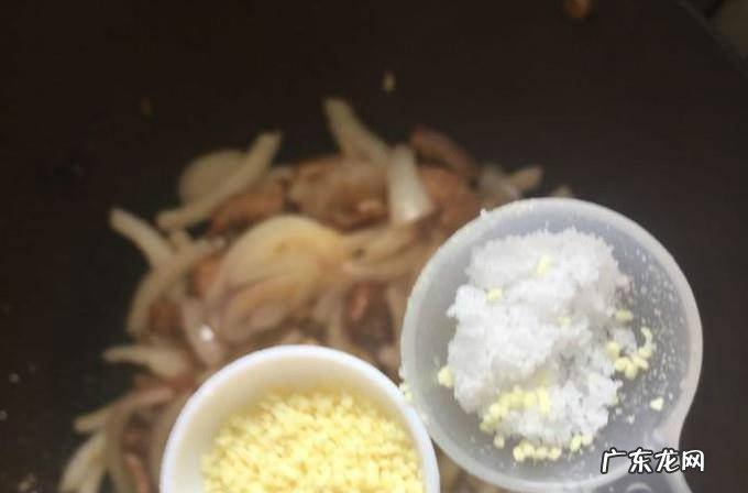 如何做洋葱炒肉好吃