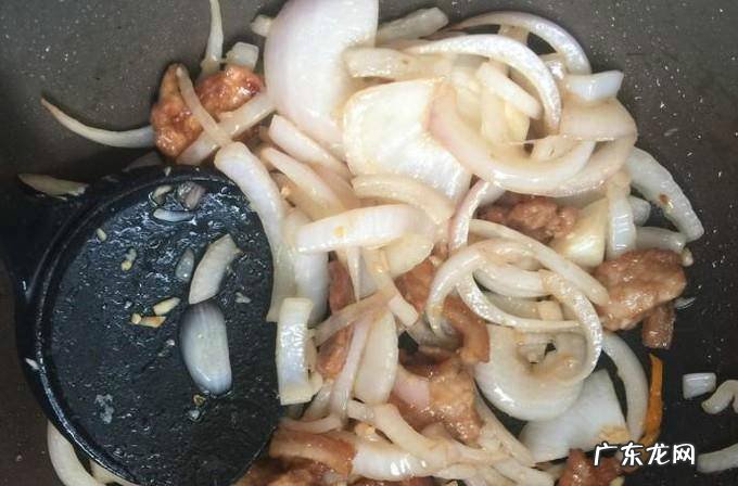如何做洋葱炒肉好吃