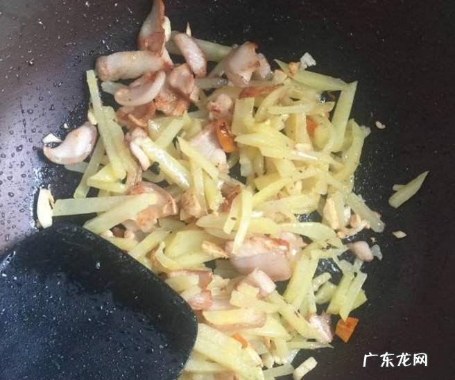 如何做酸辣土豆丝炒肉