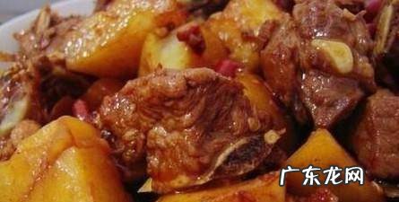 土豆烧排骨怎么做