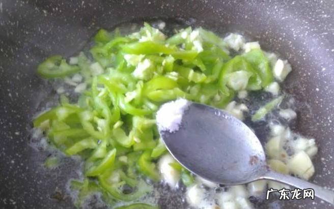 蒸酸甜茄瓜的做法