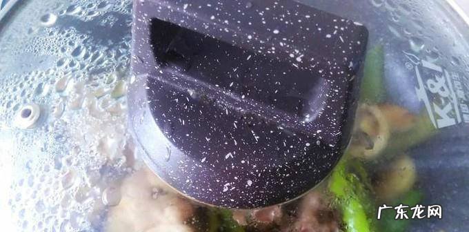 青椒炒鸡肉的做法