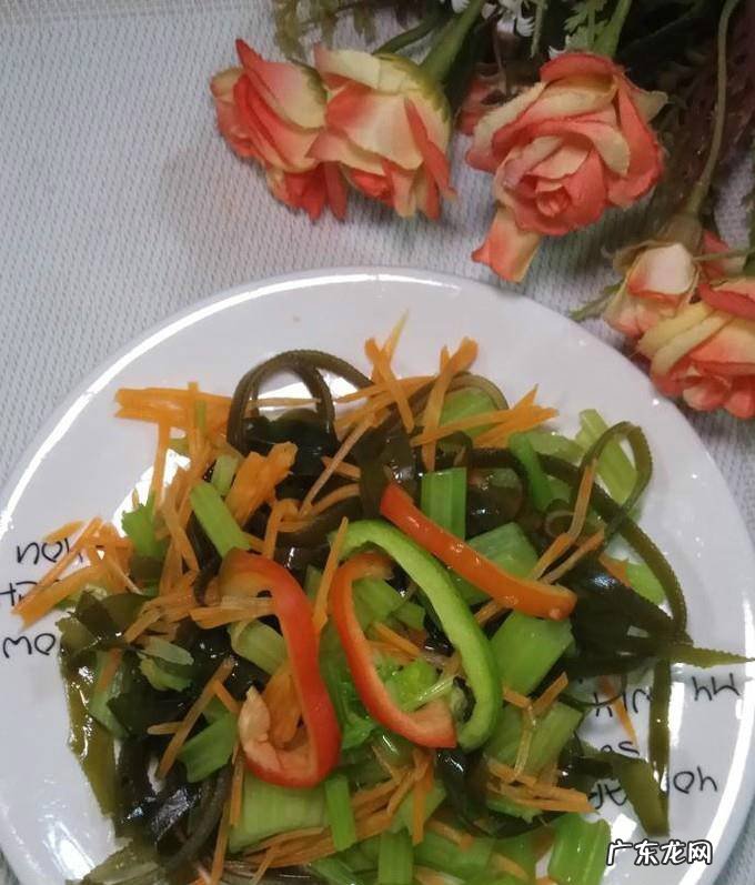 怎样做美味的凉拌海带芹菜胡萝卜丝