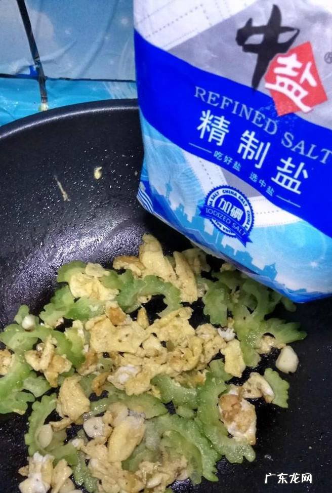 怎样做美味的苦瓜炒蛋