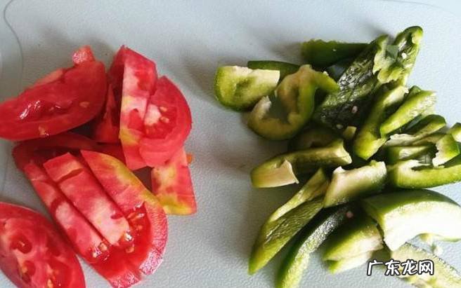 怎么做西红柿青椒炒千层豆腐好吃