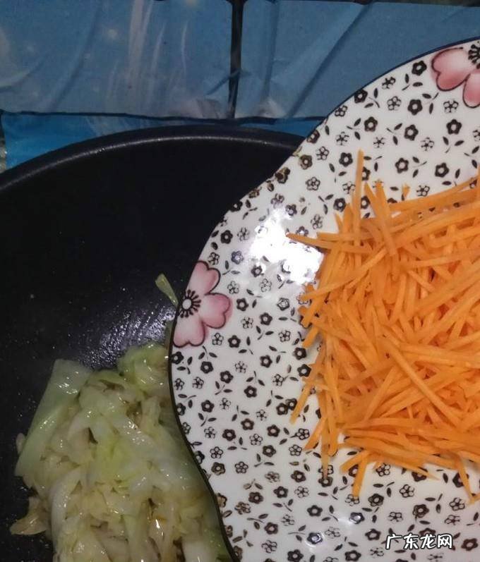 怎样做营养美味的包菜炒胡萝卜
