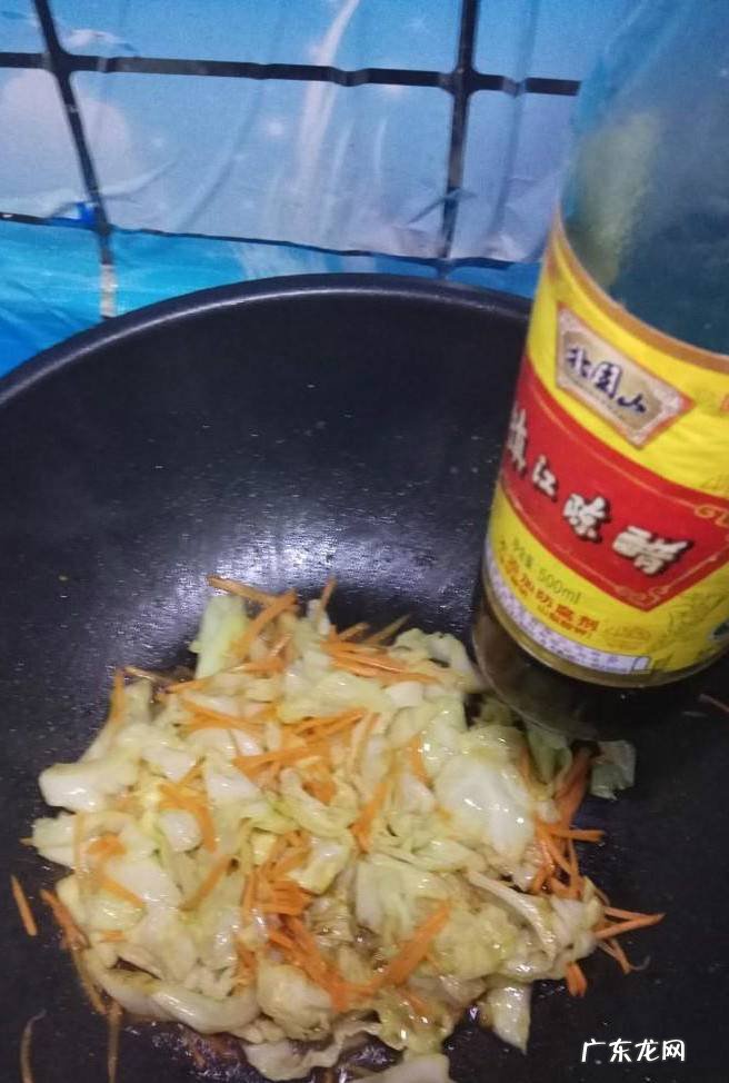 怎样做营养美味的包菜炒胡萝卜
