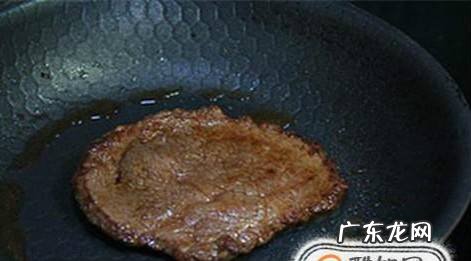 农贸市场购买的牛肉做成简单的牛排