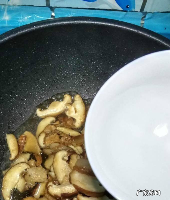 怎样做美味的香菇炒肉