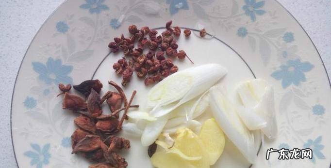 羊脊骨炖冬瓜的做法