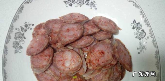 韭黄炒腊肠的家常做法