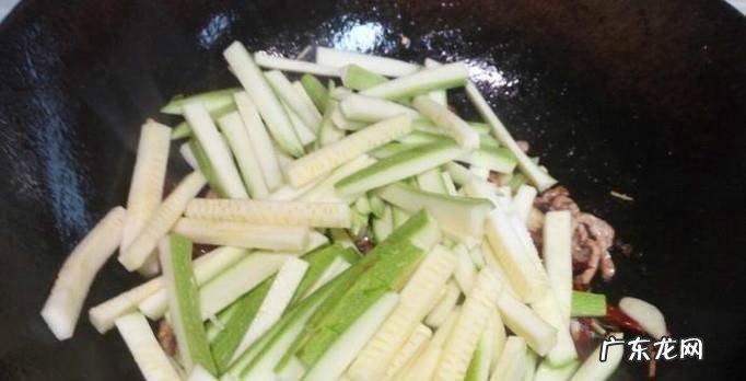 角瓜炒肉丝的家常做法