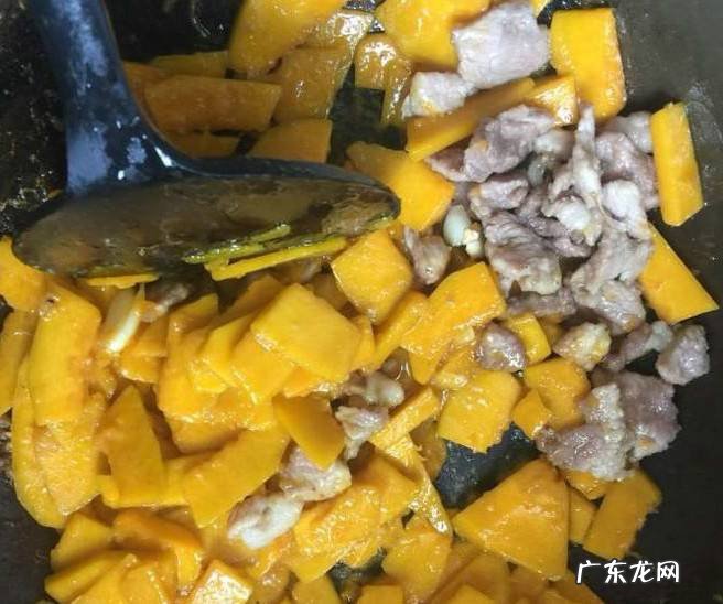 老南瓜炒肉如何做好吃