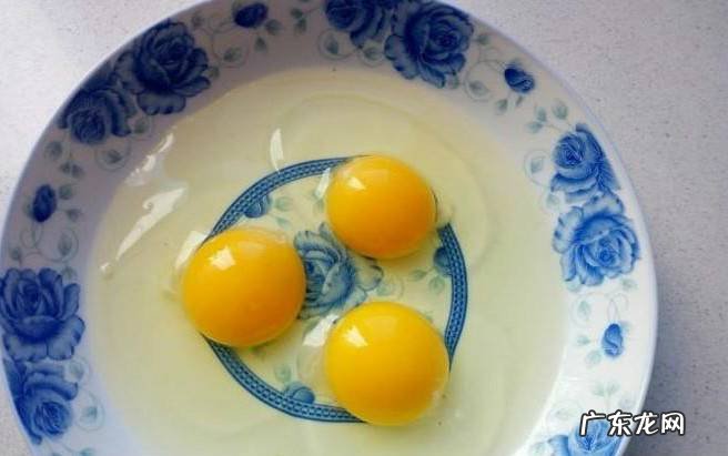 黄瓜圆葱炒鸡蛋的家常做法