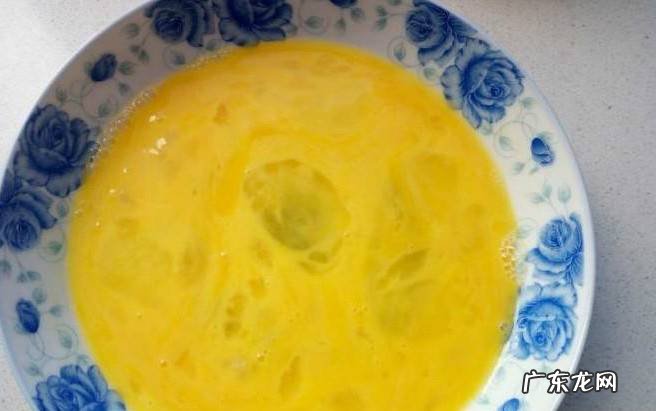 黄瓜圆葱炒鸡蛋的家常做法