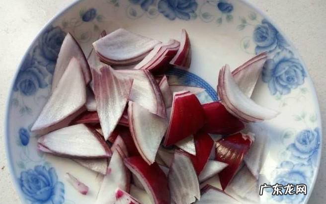 黄瓜圆葱炒鸡蛋的家常做法