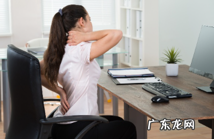 久坐电脑前的危害 长期久坐电脑前怎么调理