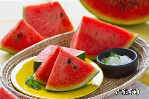 西瓜加盐有什么功效