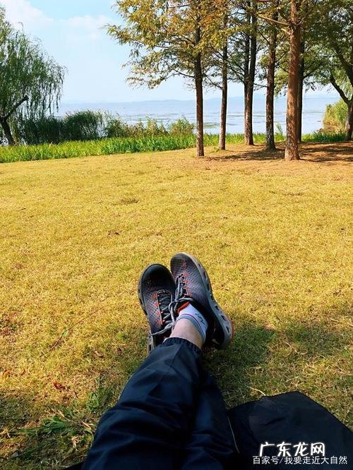 一个人去哪玩打发时间,一个人旅行要注意什么？