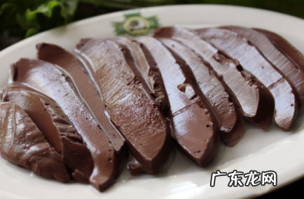 鸭血怎么凝固的 鸭血怎么凝固成豆腐块