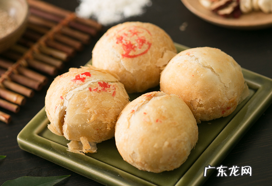 做鲜肉月饼的猪油是液体的还是固态的