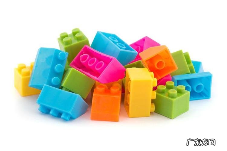 用幼儿积木怎么拼一台风扇