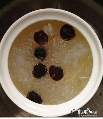 燕窝和银耳能一起炖吗