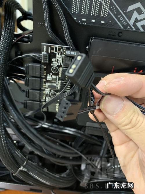 追风者圣环rgb接口定义