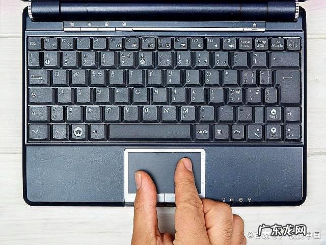 华硕笔记本键盘失灵按什么键恢复