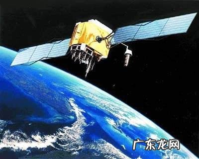 人造卫星发射成功在哪一年