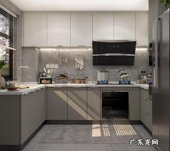 选购橱柜注意事项和挑选技巧都有哪些 一套橱柜多少钱，选购橱柜注意事项有哪些