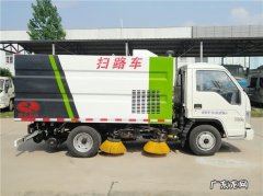 道路清扫车在作业时要注意什么