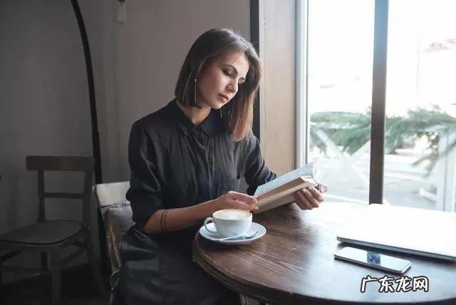 大柜摆放在什么地方 客厅的大柜应该放什么