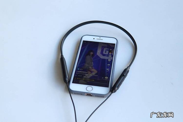 蓝牙耳机一个响一个不响怎么回事