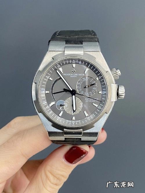 复刻纵横四海手表,表盘设计很独特,戴出去倍有面子!