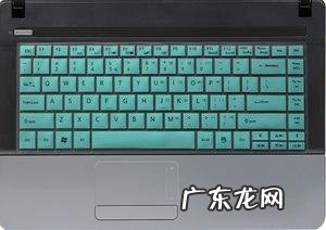 如何彻底清除电脑键盘上的灰尘