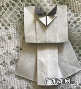 怎么快速折连衣裙