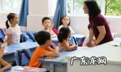 红楼春趣是在什么季节写的 红楼春趣是在什么季节写的