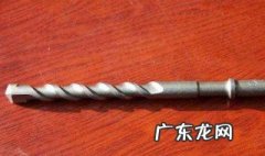 充电电钻夹头太紧了怎么松开 充电钻夹头夹太紧打不开
