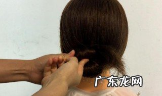 奶酷脸适合什么发型 奶酷脸适合什么发型男