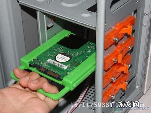 一个电脑能装几个固态硬盘?别纠结了,直接看这里!
