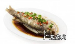 清蒸鲈鱼用蚝油可以吗 清蒸鲈鱼可以用耗油吗