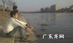 鱼竿收不回来卡死了怎么办 鱼竿收不回来了有什么办法